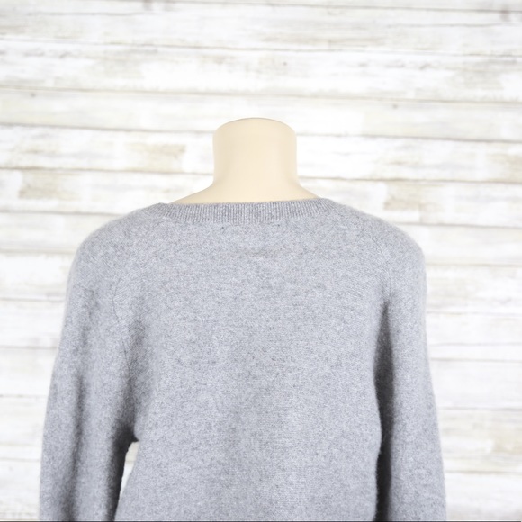 Banana Republic Italino Merano Blend Gray Sweater - Picture 5 of 6